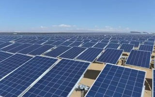 冠群 技术于太阳能，冠群oa